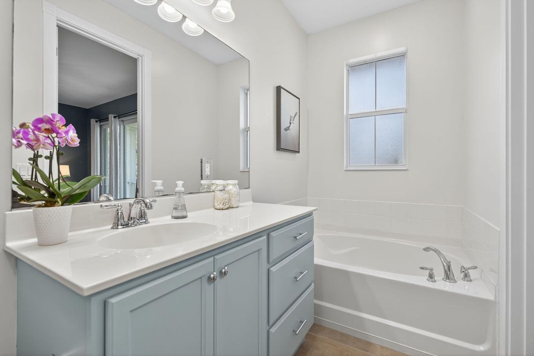 На продажу: $635,000 (3 спален, 2 ванн, 1601 Квадратных фут)