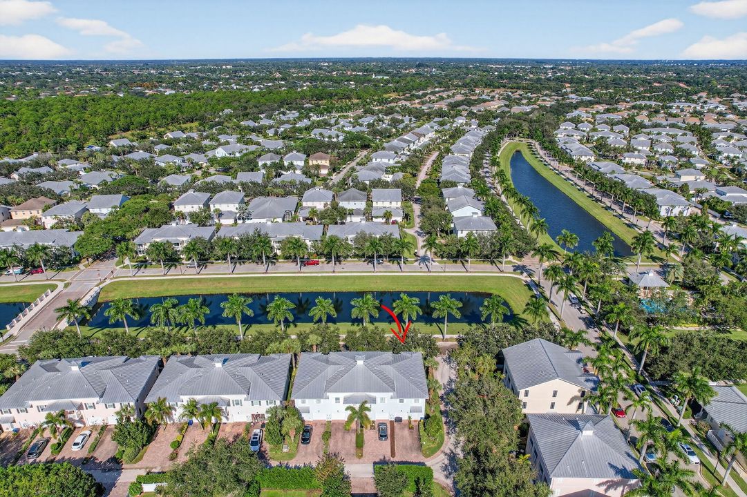 На продажу: $635,000 (3 спален, 2 ванн, 1601 Квадратных фут)