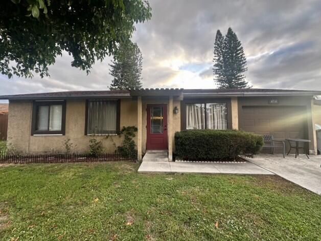 Activo con contrato: $299,900 (3 camas, 1 baños, 924 Pies cuadrados)