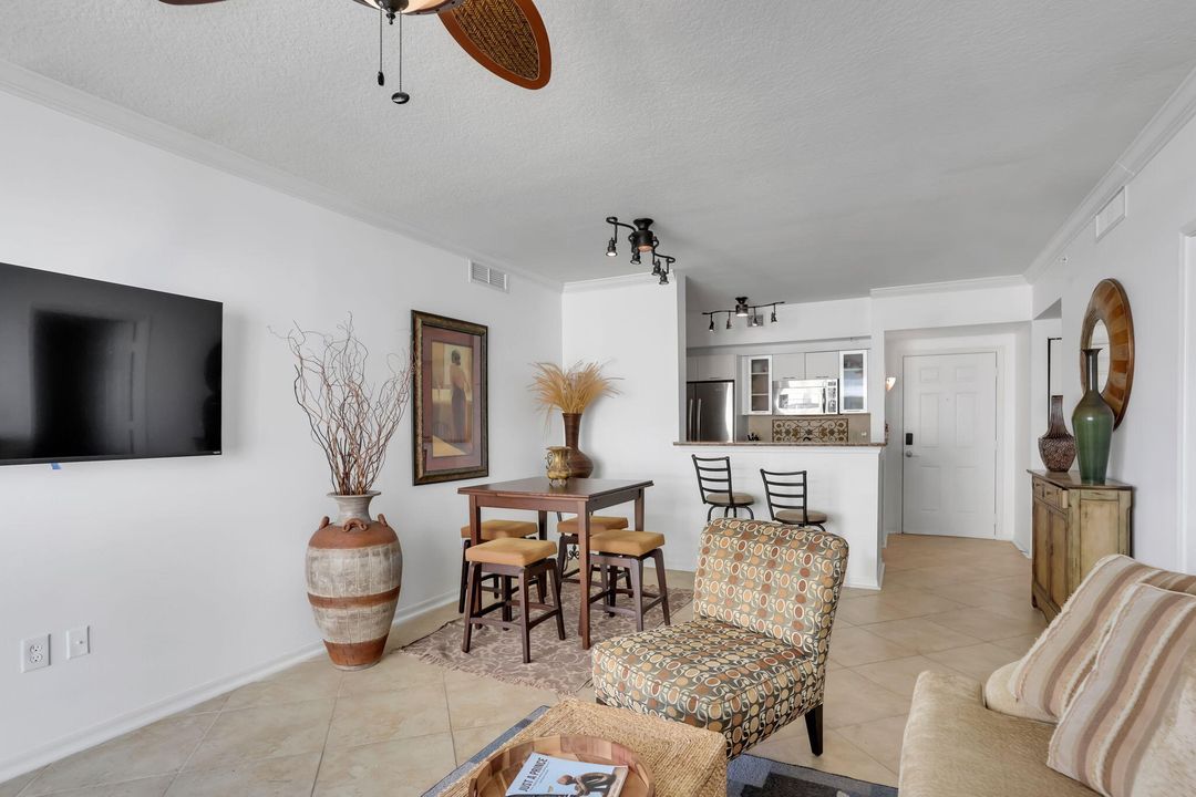 For Sale: $509,000 (2 beds, 2 baths, 1130 Square Feet)