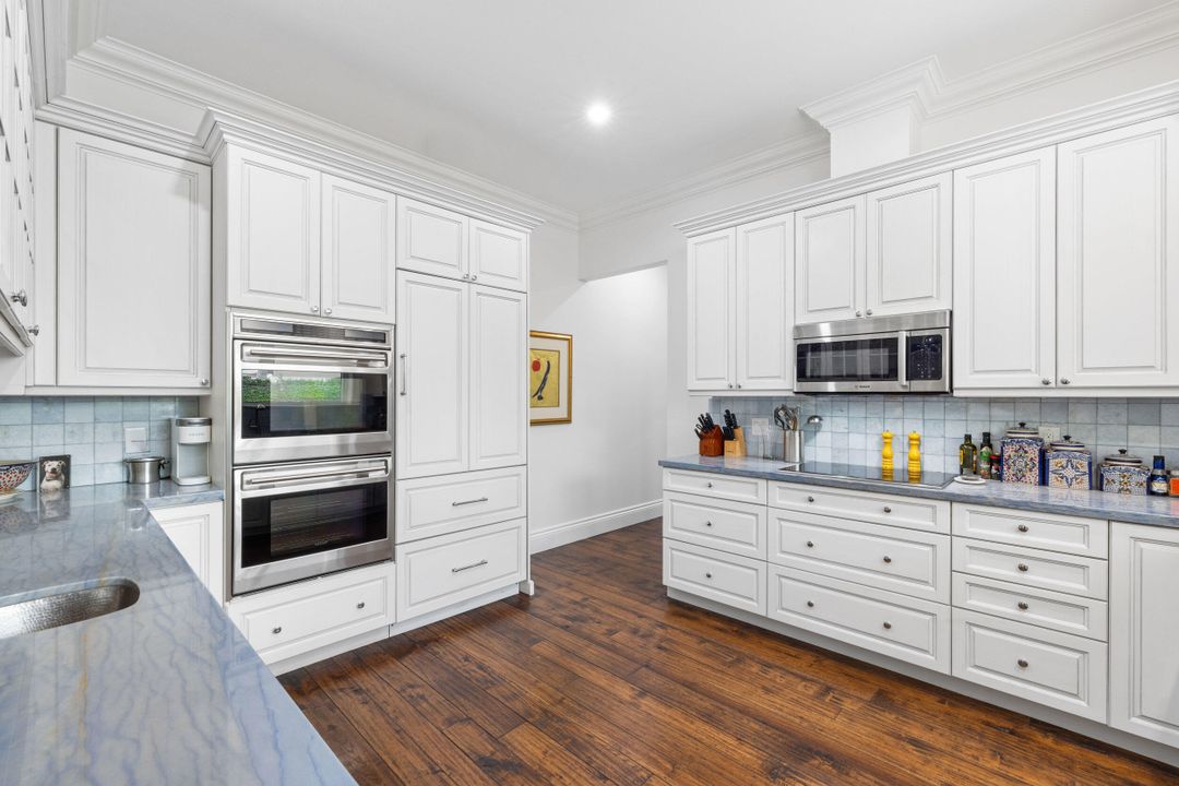 For Sale: $2,350,000 (3 beds, 3 baths, 2175 Square Feet)