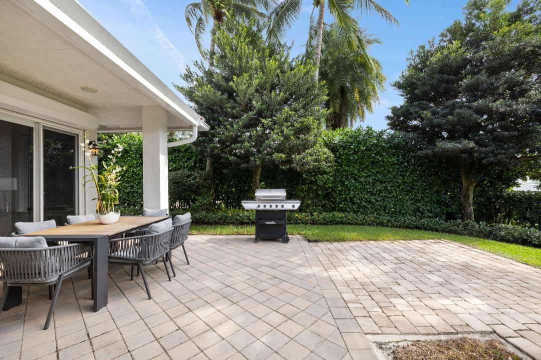 For Sale: $2,350,000 (3 beds, 3 baths, 2175 Square Feet)