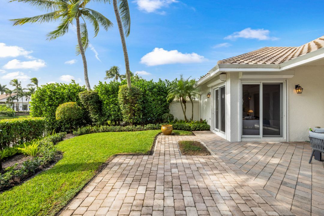 For Sale: $2,350,000 (3 beds, 3 baths, 2175 Square Feet)