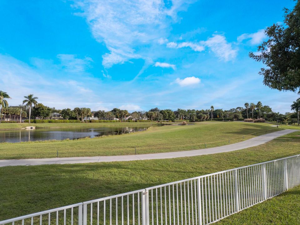 Active With Contract: $720,000 (4 beds, 3 baths, 2422 Square Feet)