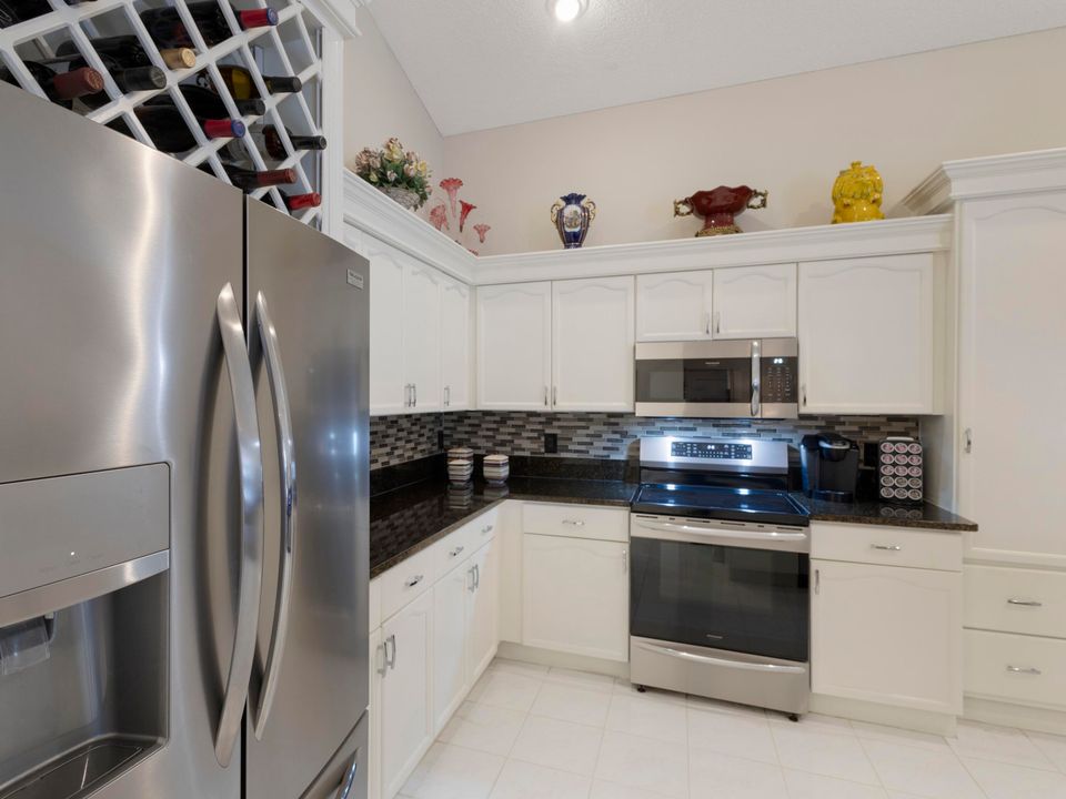 Active With Contract: $720,000 (4 beds, 3 baths, 2422 Square Feet)