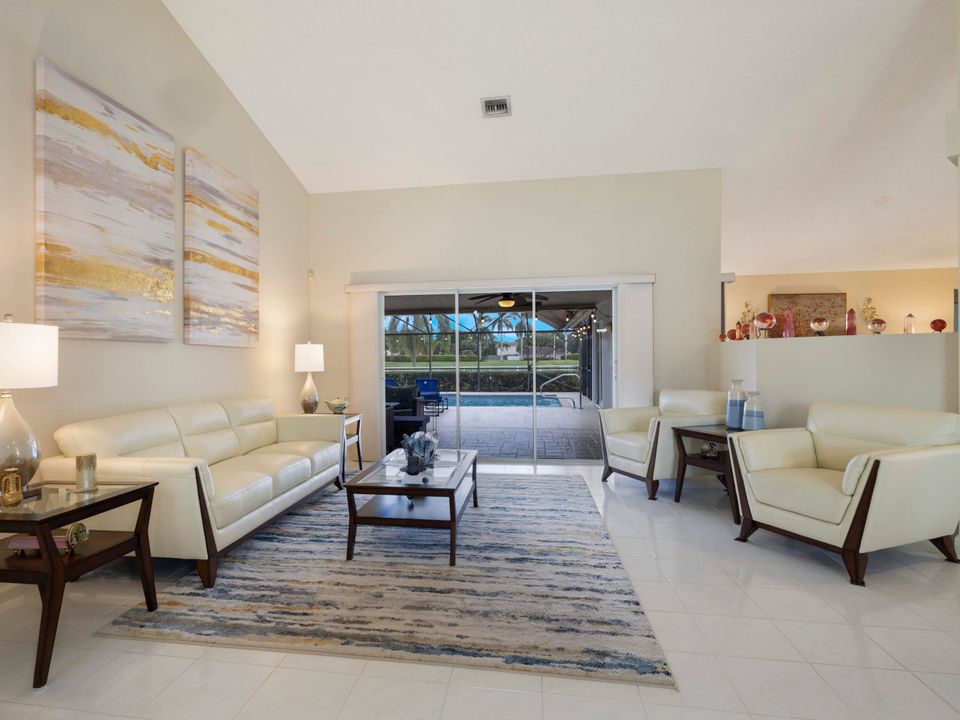 Active With Contract: $720,000 (4 beds, 3 baths, 2422 Square Feet)