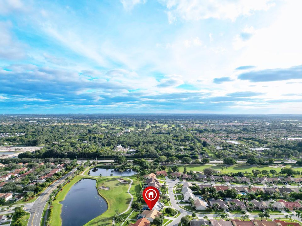 Active With Contract: $720,000 (4 beds, 3 baths, 2422 Square Feet)