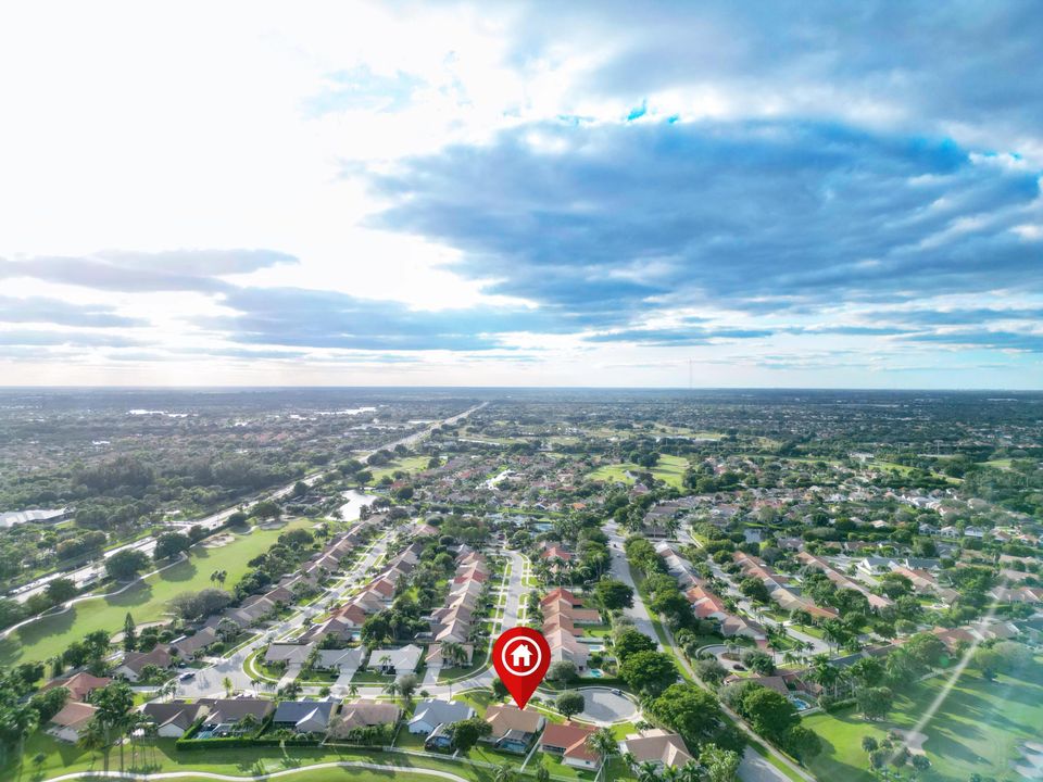 Active With Contract: $720,000 (4 beds, 3 baths, 2422 Square Feet)