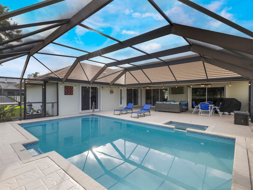 Active With Contract: $720,000 (4 beds, 3 baths, 2422 Square Feet)