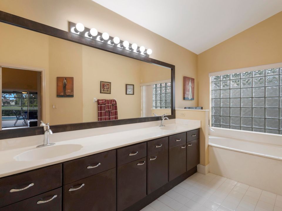 Active With Contract: $720,000 (4 beds, 3 baths, 2422 Square Feet)