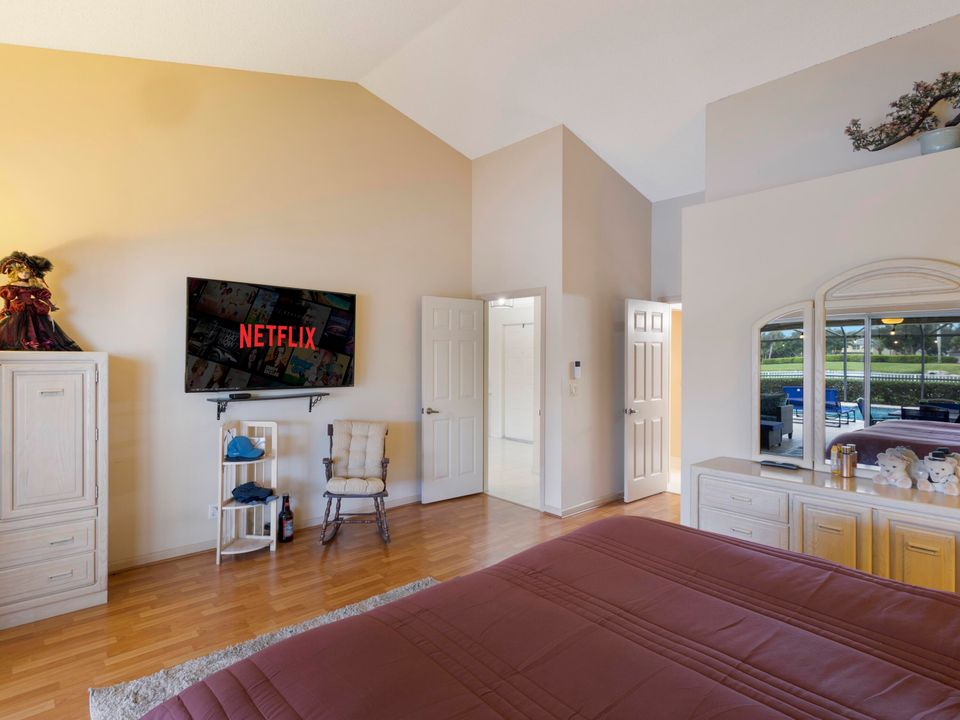 Active With Contract: $720,000 (4 beds, 3 baths, 2422 Square Feet)