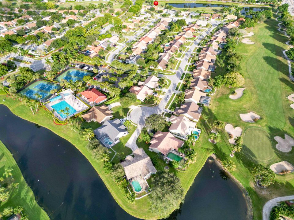 Active With Contract: $720,000 (4 beds, 3 baths, 2422 Square Feet)