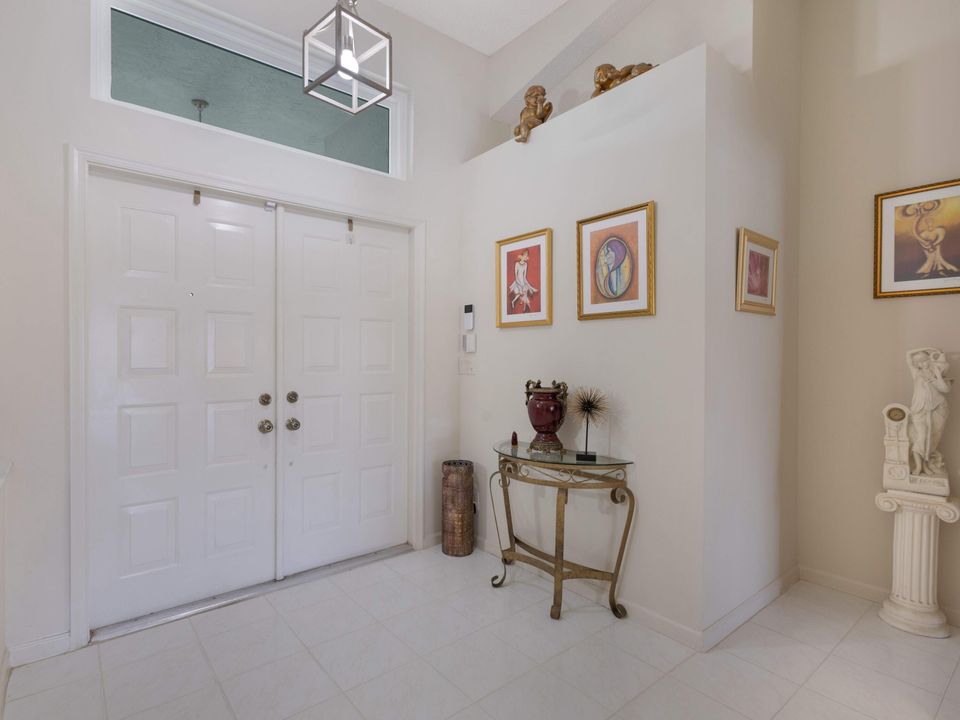 Active With Contract: $720,000 (4 beds, 3 baths, 2422 Square Feet)