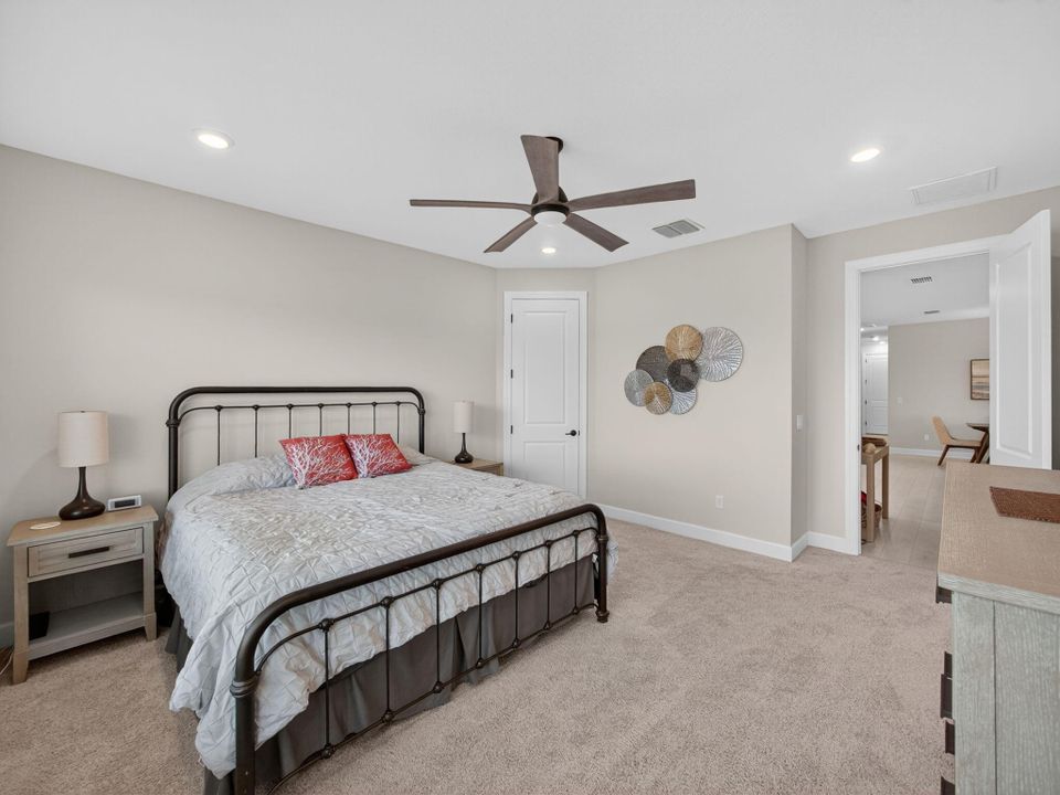 For Sale: $470,000 (2 beds, 2 baths, 1777 Square Feet)