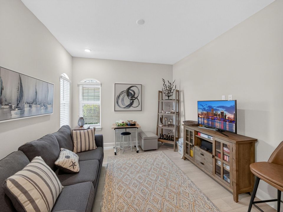 For Sale: $470,000 (2 beds, 2 baths, 1777 Square Feet)