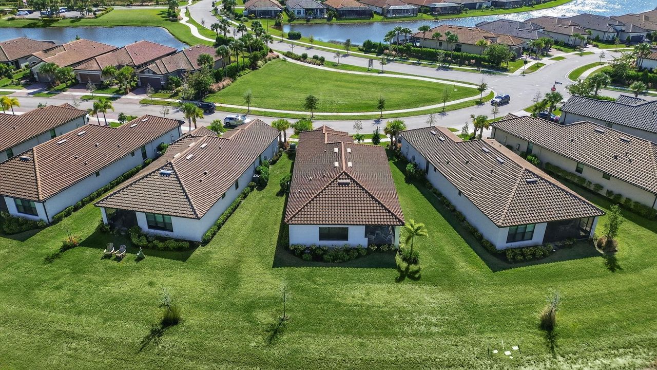 For Sale: $470,000 (2 beds, 2 baths, 1777 Square Feet)