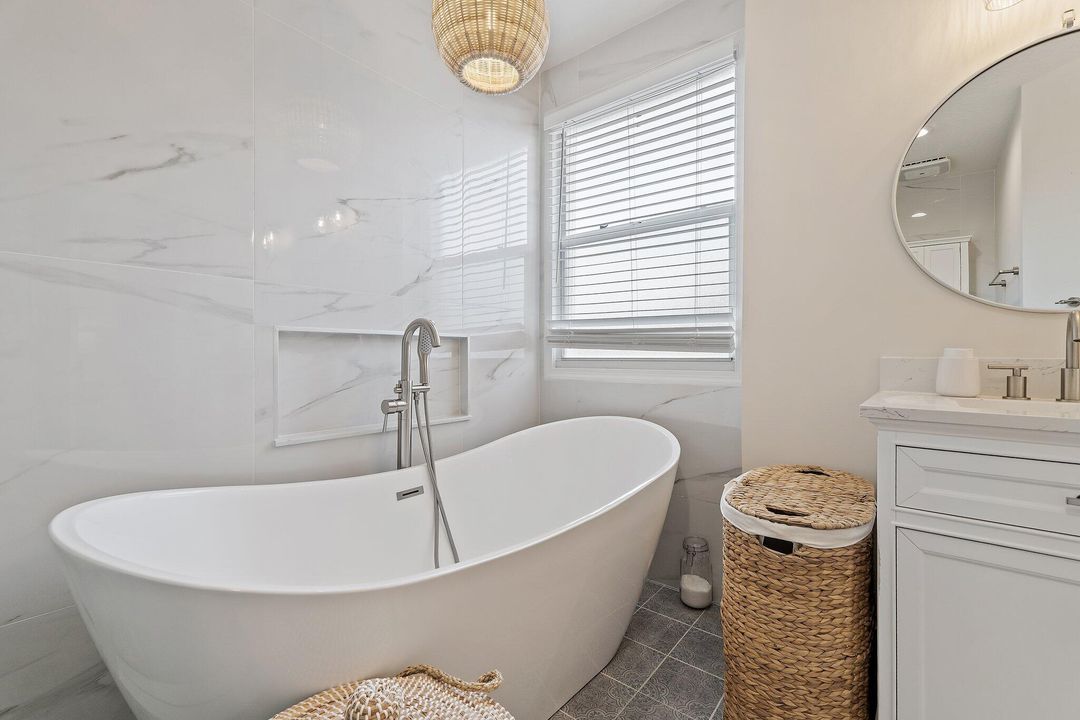 合同活跃: $515,000 (3 贝兹, 2 浴室, 1728 平方英尺)