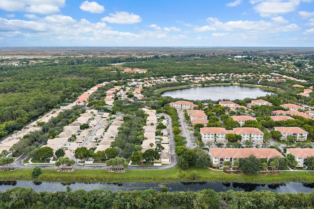 合同活跃: $515,000 (3 贝兹, 2 浴室, 1728 平方英尺)