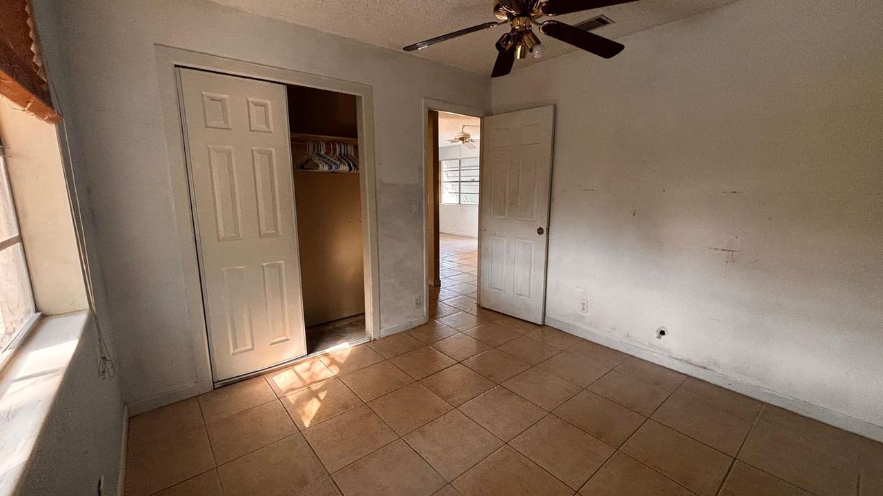 Active With Contract: $265,000 (2 beds, 1 baths, 768 Square Feet)