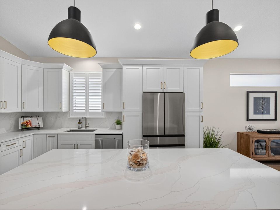 待售: $465,000 (2 贝兹, 2 浴室, 1549 平方英尺)