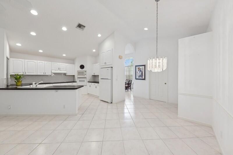 Active With Contract: $799,000 (3 beds, 2 baths, 2190 Square Feet)