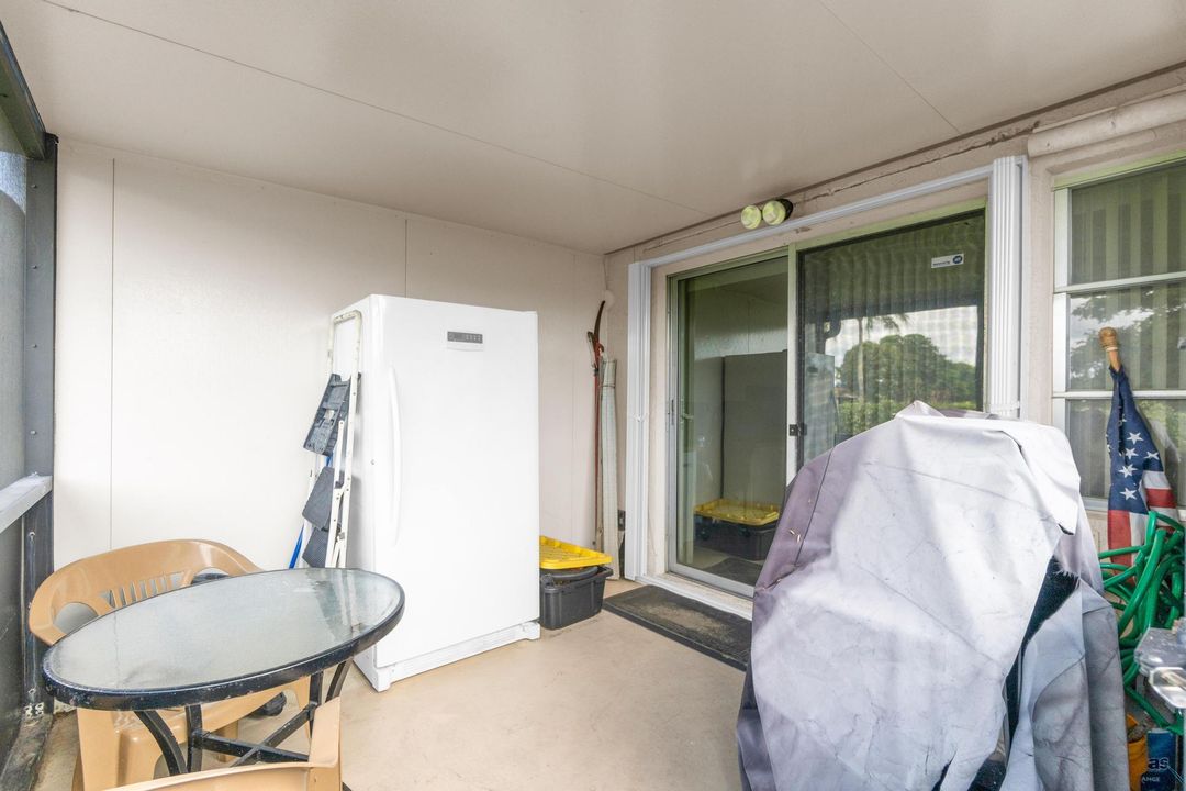 На продажу: $250,000 (2 спален, 2 ванн, 1200 Квадратных фут)