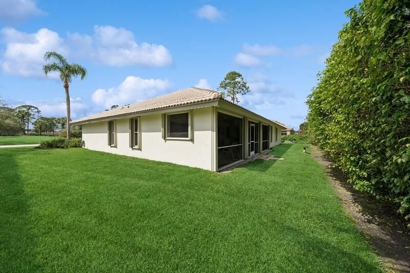 Active With Contract: $799,000 (3 beds, 2 baths, 2190 Square Feet)