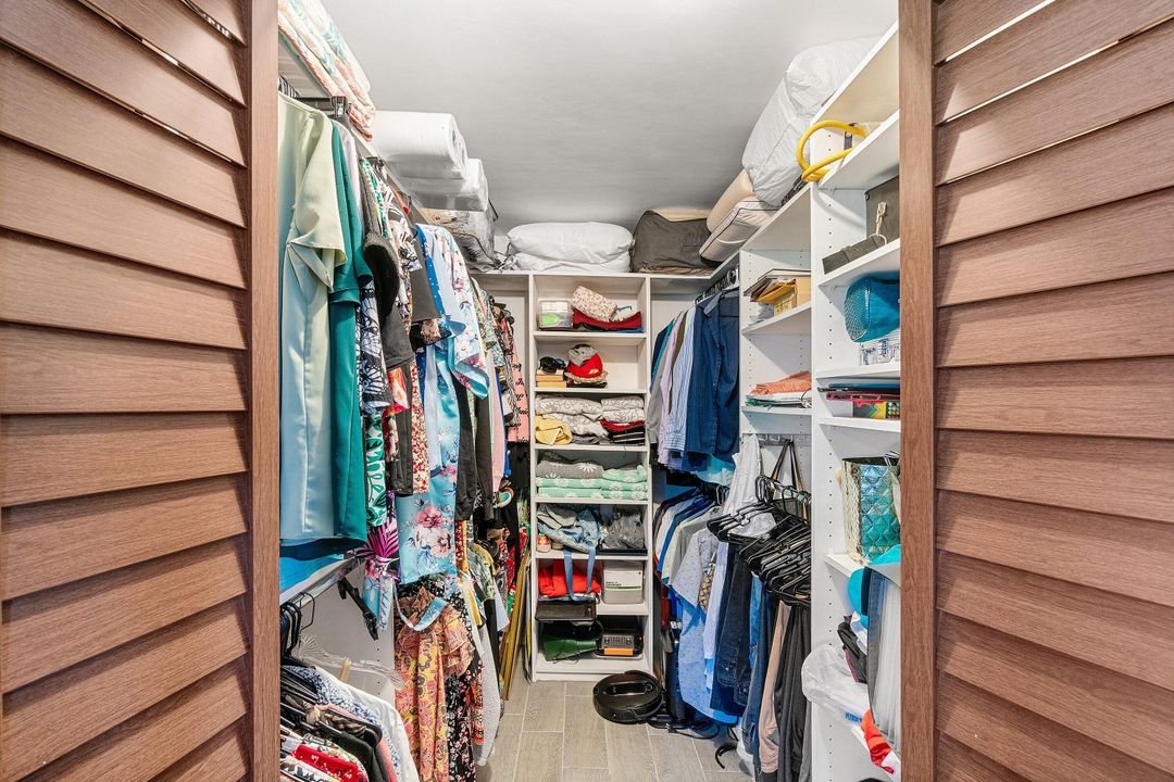 待售: $325,000 (2 贝兹, 2 浴室, 1500 平方英尺)