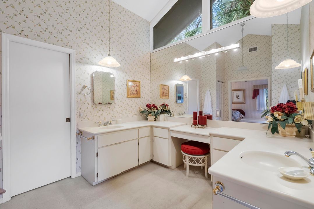 待售: $740,000 (3 贝兹, 3 浴室, 2800 平方英尺)