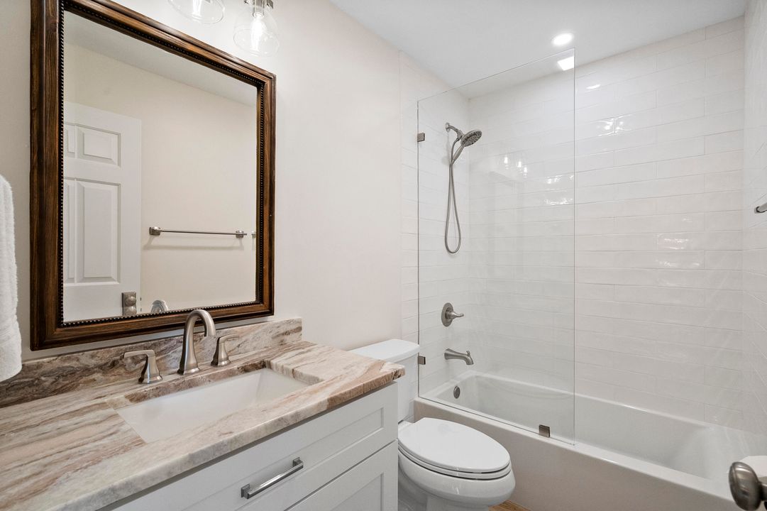 En Venta: $949,900 (3 camas, 3 baños, 2368 Pies cuadrados)