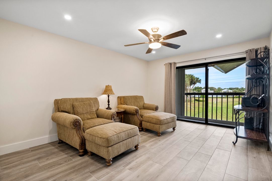 En Venta: $949,900 (3 camas, 3 baños, 2368 Pies cuadrados)