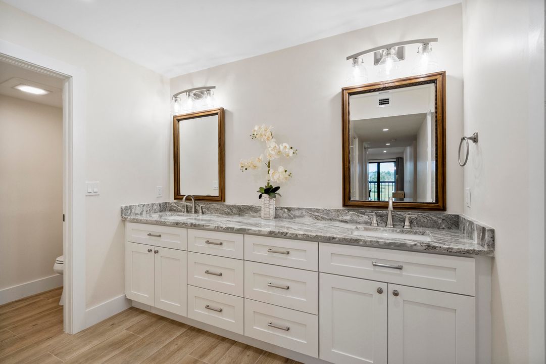 En Venta: $949,900 (3 camas, 3 baños, 2368 Pies cuadrados)