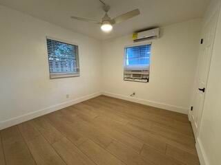 В аренду: $2,250 (2 спален, 1 ванн, 2700 Квадратных фут)