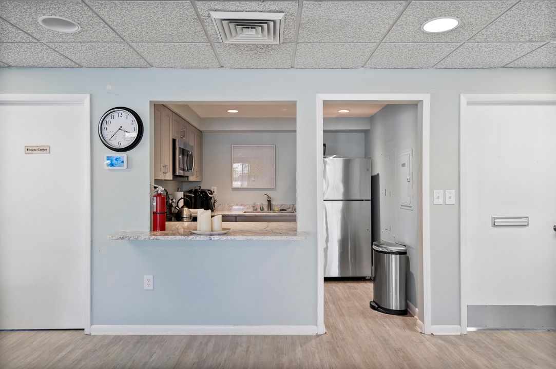 En Venta: $949,900 (3 camas, 3 baños, 2368 Pies cuadrados)