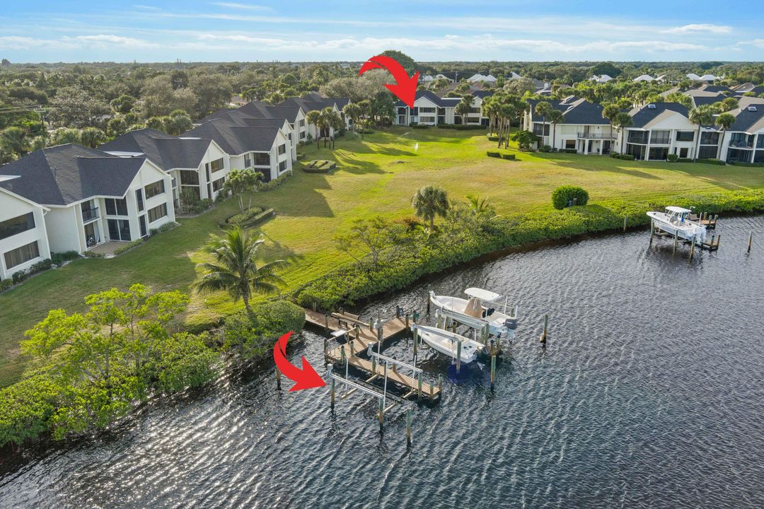 En Venta: $949,900 (3 camas, 3 baños, 2368 Pies cuadrados)