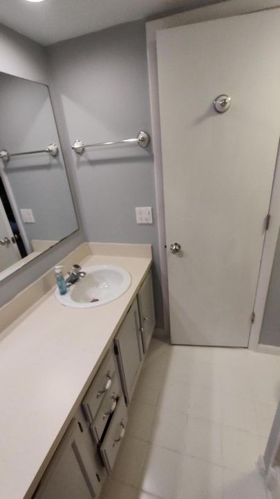 待售: $224,999 (2 贝兹, 2 浴室, 1288 平方英尺)