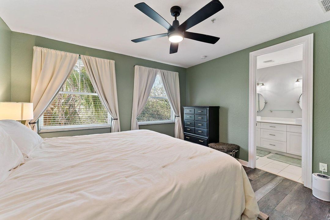 For Sale: $530,000 (4 beds, 3 baths, 2285 Square Feet)