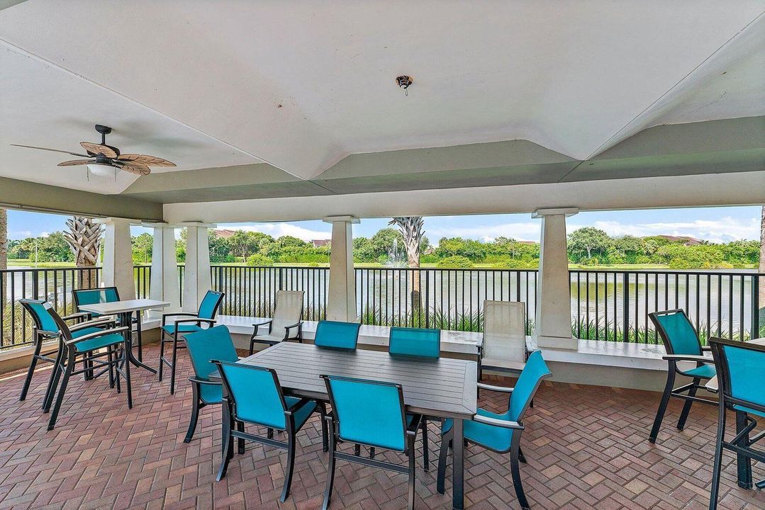 For Sale: $530,000 (4 beds, 3 baths, 2285 Square Feet)