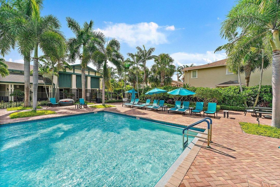 For Sale: $530,000 (4 beds, 3 baths, 2285 Square Feet)