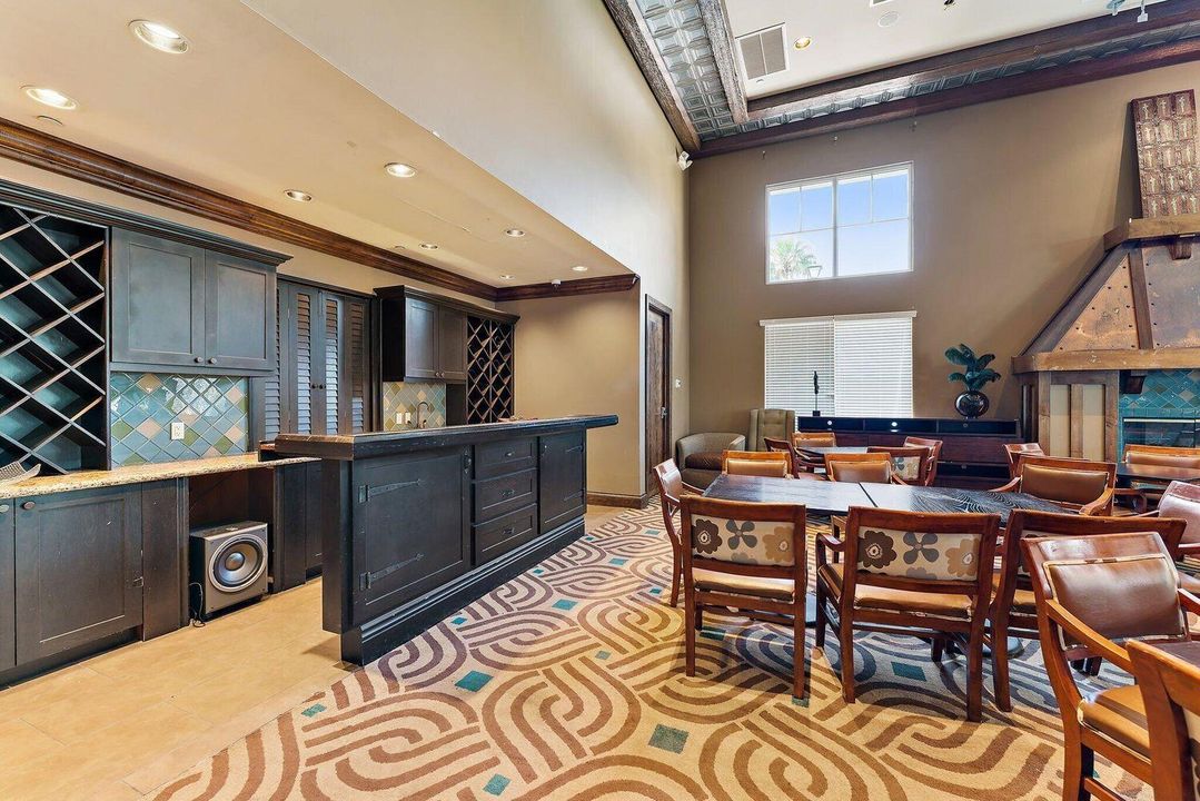 For Sale: $530,000 (4 beds, 3 baths, 2285 Square Feet)