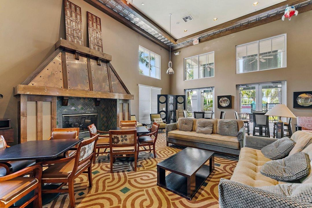 For Sale: $530,000 (4 beds, 3 baths, 2285 Square Feet)