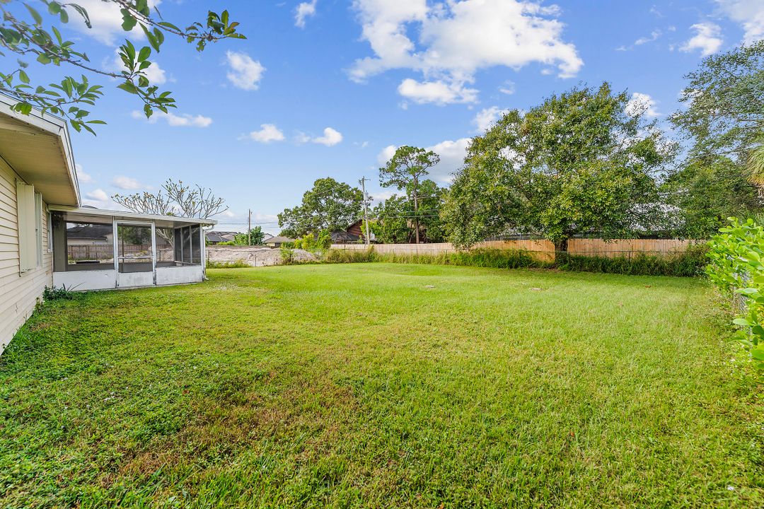 待售: $315,000 (2 贝兹, 2 浴室, 912 平方英尺)