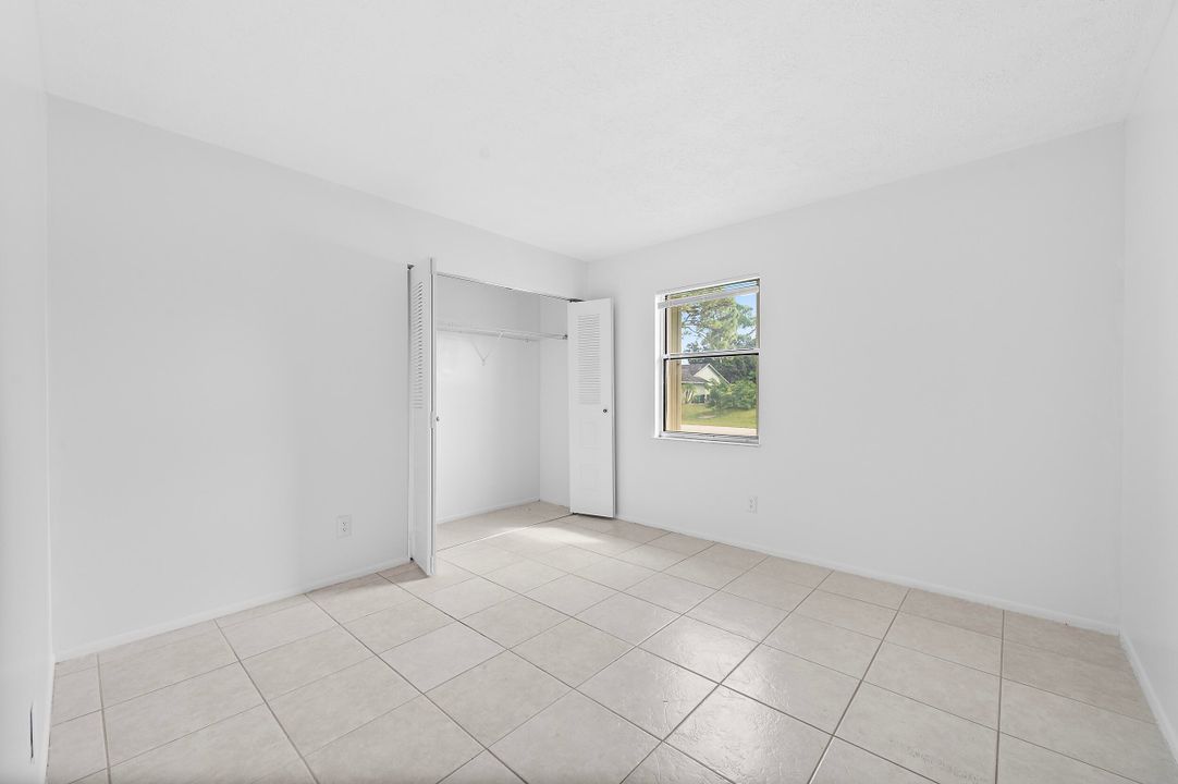 待售: $315,000 (2 贝兹, 2 浴室, 912 平方英尺)