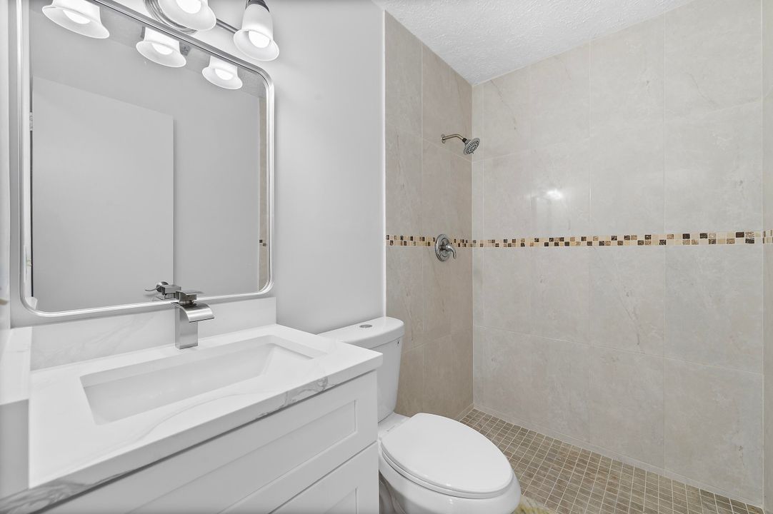 待售: $315,000 (2 贝兹, 2 浴室, 912 平方英尺)