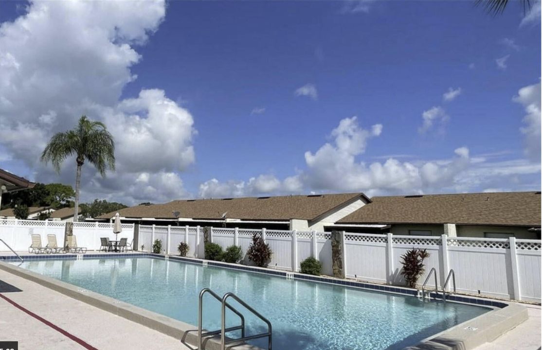 出租: $1,600 (2 贝兹, 2 浴室, 1078 平方英尺)