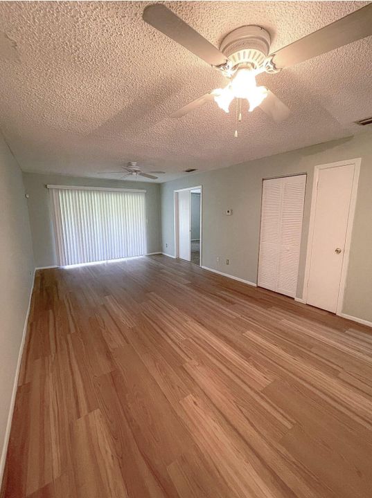 出租: $1,600 (2 贝兹, 2 浴室, 1078 平方英尺)