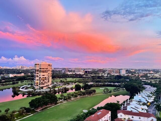 На продажу: $349,000 (1 спален, 1 ванн, 894 Квадратных фут)