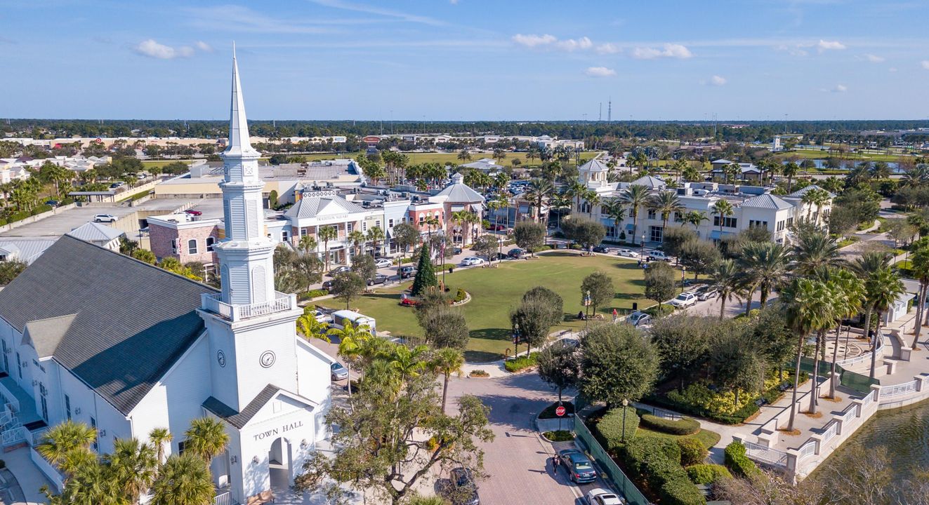 For Sale: $545,000 (5 beds, 2 baths, 2772 Square Feet)