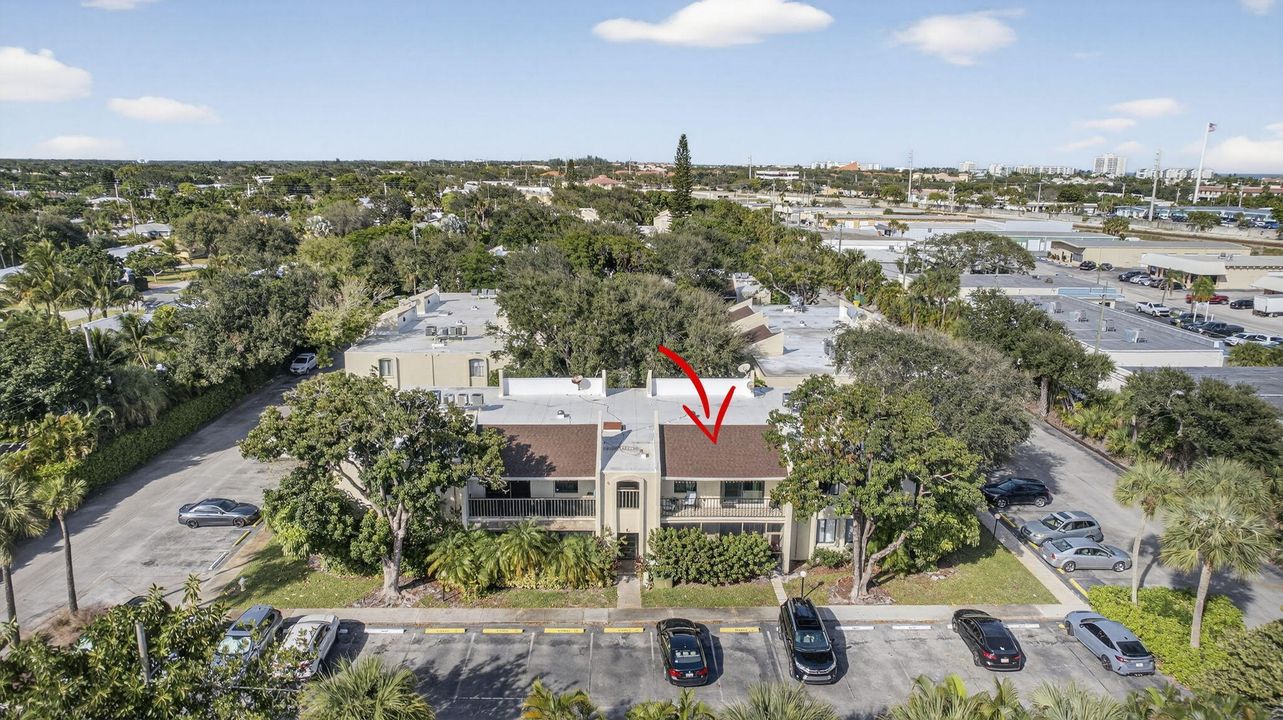 На продажу: $300,000 (2 спален, 2 ванн, 1100 Квадратных фут)