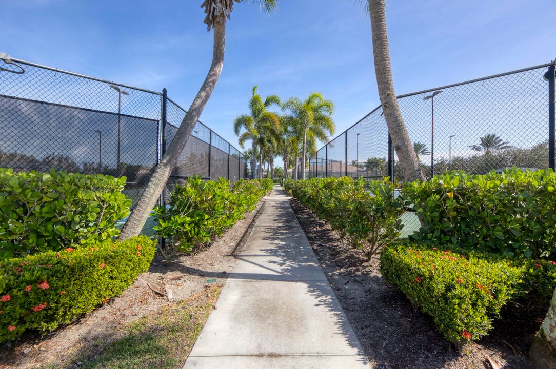 На продажу: $290,000 (2 спален, 2 ванн, 1526 Квадратных фут)